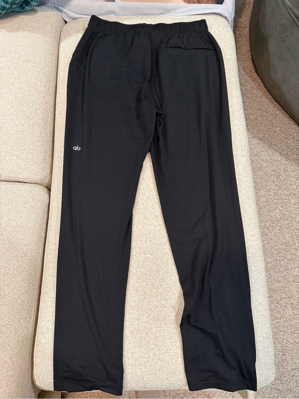 ALO Yoga Men’s Black Athletic Joggers